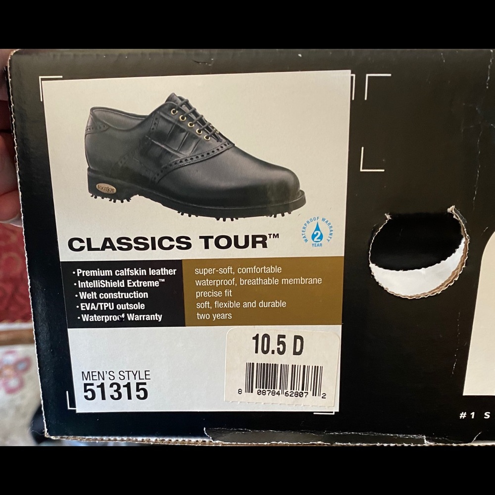 NIB FootJoy Classic Tour Golf Shoes 10.5 D